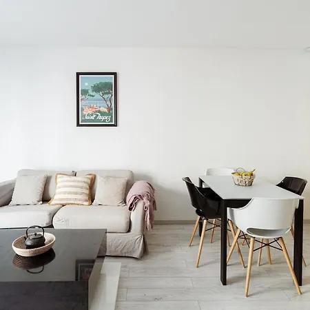 Chic Appartement, Coeur De Tropez, Place Des Lices 아파트 *