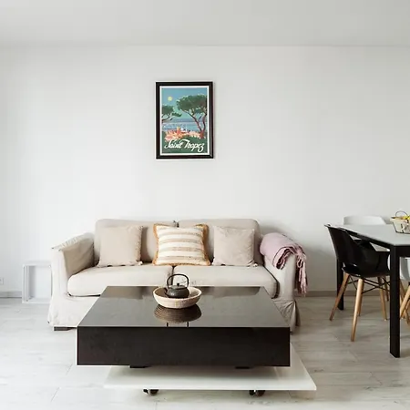 Chic Appartement, Coeur De Tropez, Place Des Lices *