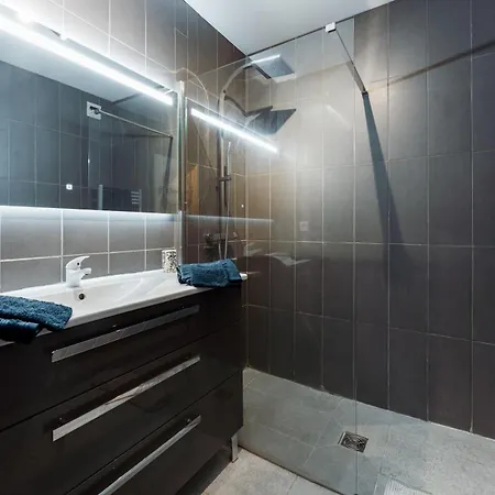 Chic Appartement, Coeur De Tropez, Place Des Lices * Saint-Tropez